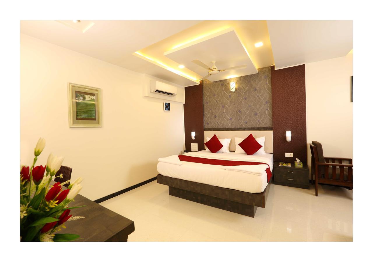 Caprice Hotel 3*